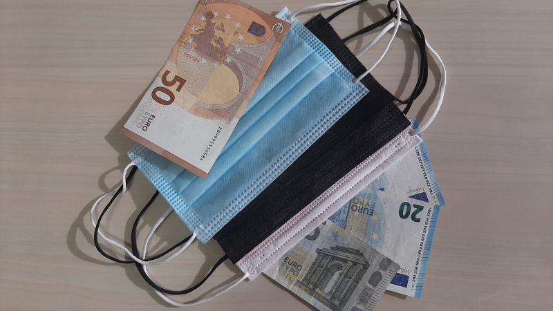 Epidemija je v enem letu vsem spremenila način življenja