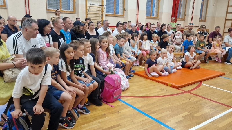 Na Ptuju v šolskih klopeh 204 prvošolčki