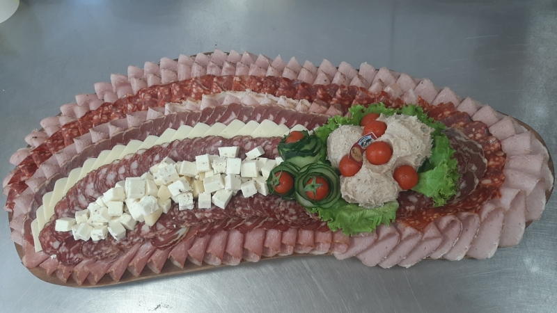 Prazniki so priložnost, ko kupujemo domače
